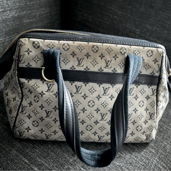 Gray small Louis Vuitton Handbag - Picture 9 of 10